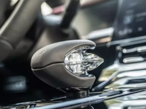 Cần số pha lê xe GAC M8