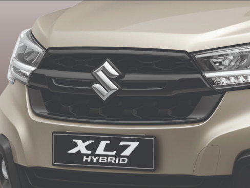 Lưới tản nhiệt màu đen Suzuki  XL7 Hybrid