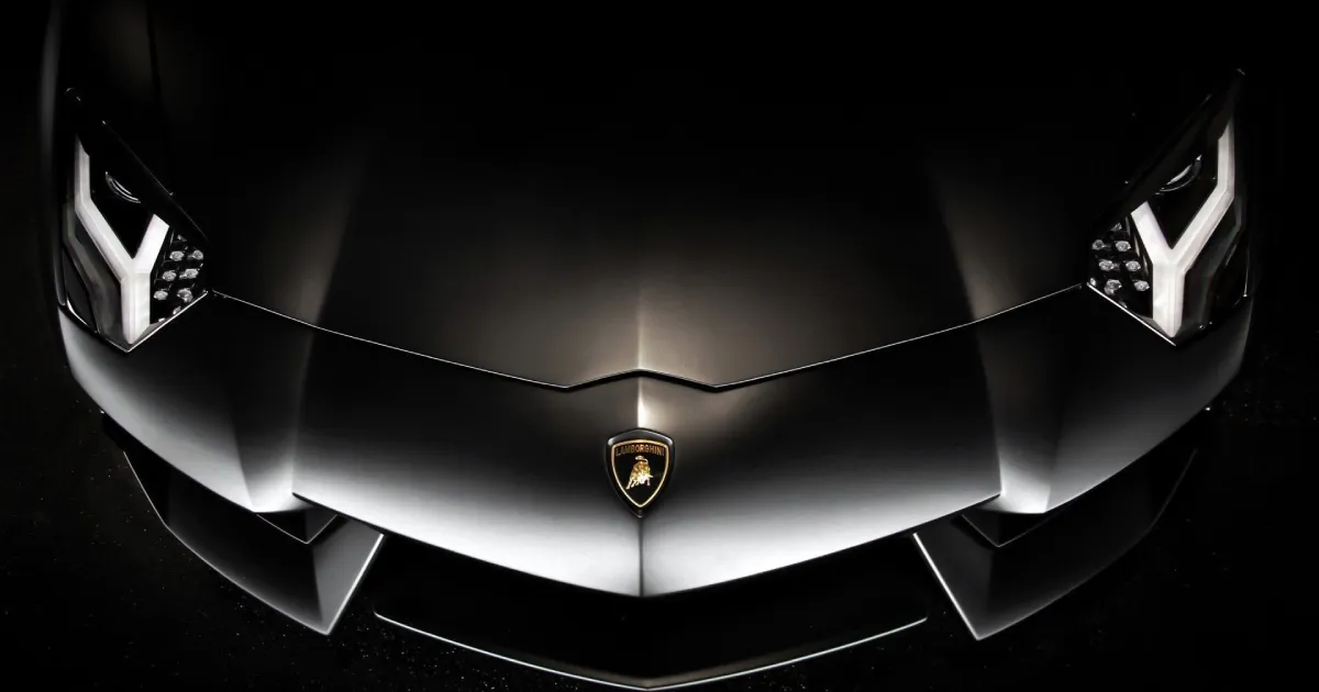 Lamborghini - thương hiệu sản xuất siêu xe thể thao cao cấp của Italya
