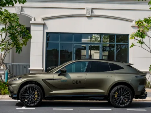 Thân xe Aston Martin DBX 707
