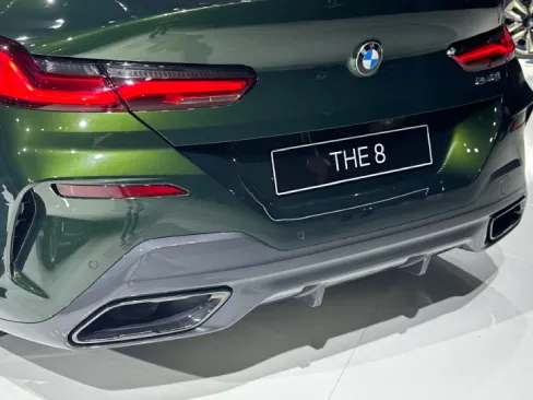 Cản sau BMW 8 Series