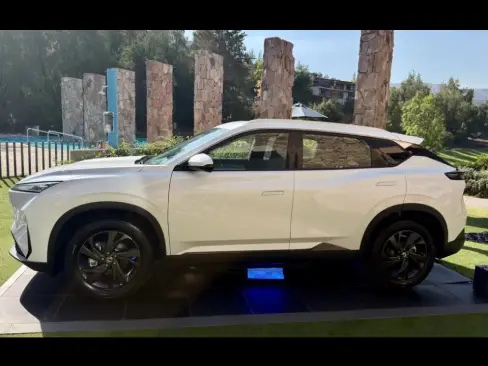 Thân xe Dongfeng Mage EV