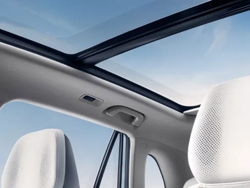 Cửa sổ trời toàn cảnh Geely EX5 