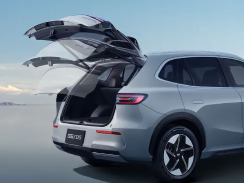 Cốp xe Geely EX5 