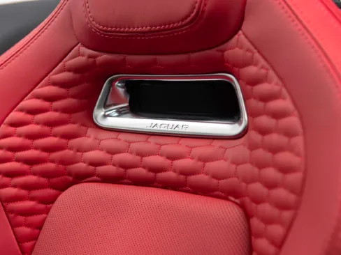 Chất liệu ghế Jaguar F-TYPE