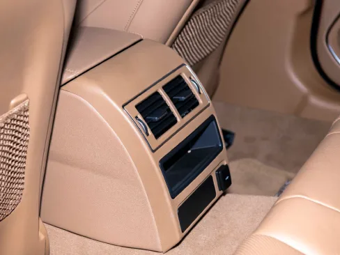 Cửa gió điều hòa hàng ghế sau Jaguar XF
