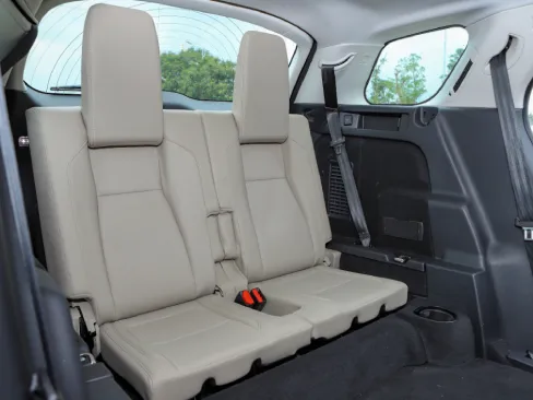 Hàng ghế sau Land Rover Discovery Sport