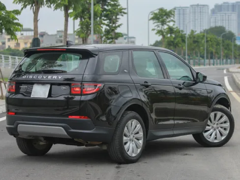 Đuôi xe Land Rover Discovery Sport