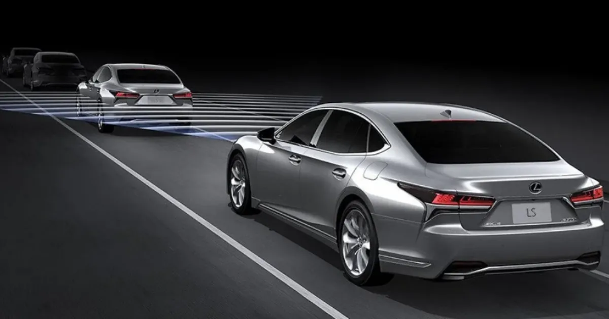 An toàn Lexus LS