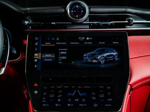 Màn hình giải trí Maserati Grecale Folgore