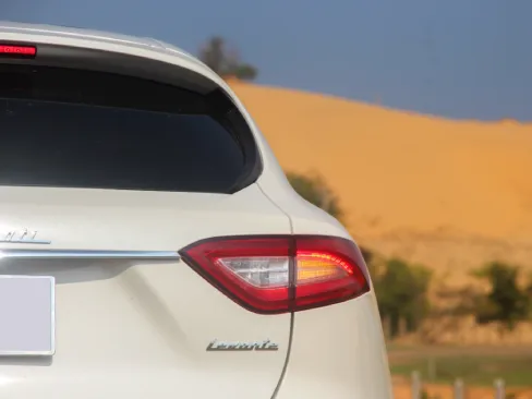 Đèn hậu Maserati Levante