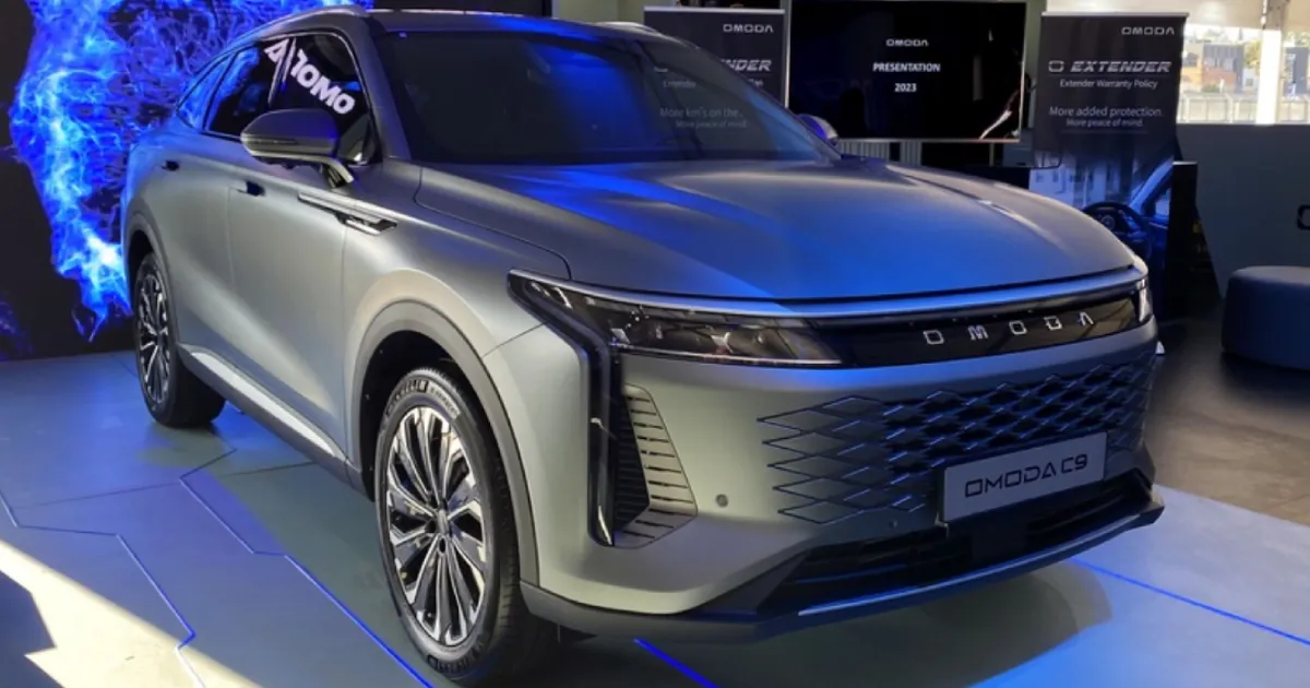 Omoda C9