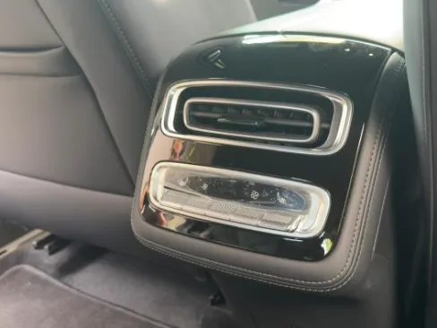 Cửa gió điều hòa Omoda C9