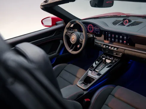 Khoang lái Porsche 911 Targa