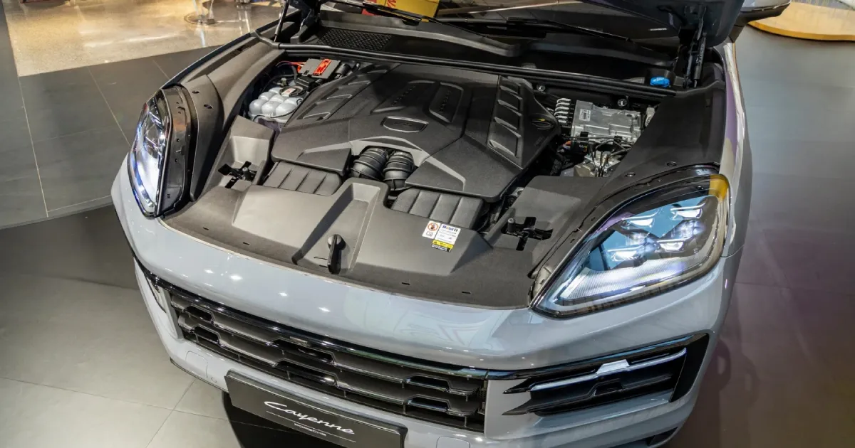 Vận hành Porsche Cayenne