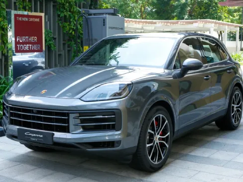 Đầu xe Porsche Cayenne