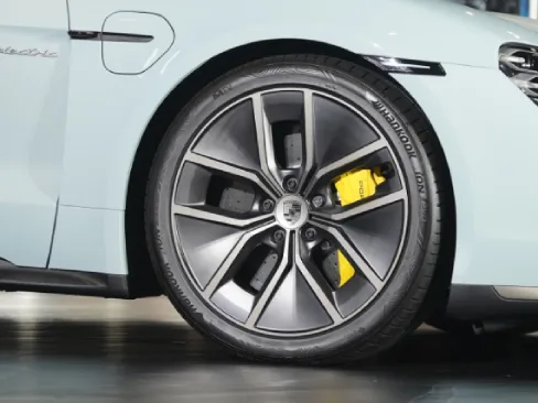 Mâm xe Porsche Taycan