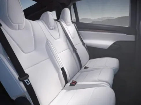 Hàng ghế sau Tesla Model X