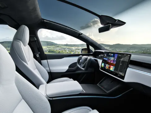 Khoang lái Tesla Model X