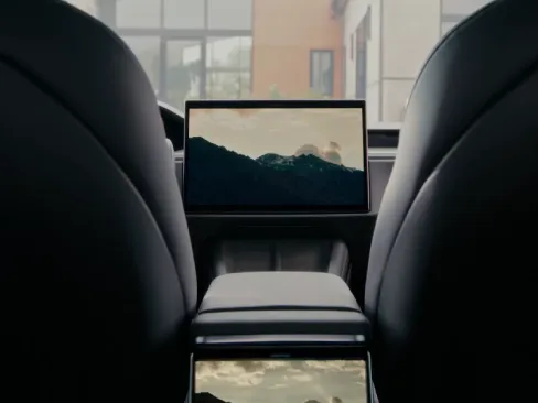 Không gian Tesla Model X