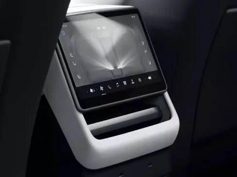 Màn hình hàng ghế sau Tesla Model Y