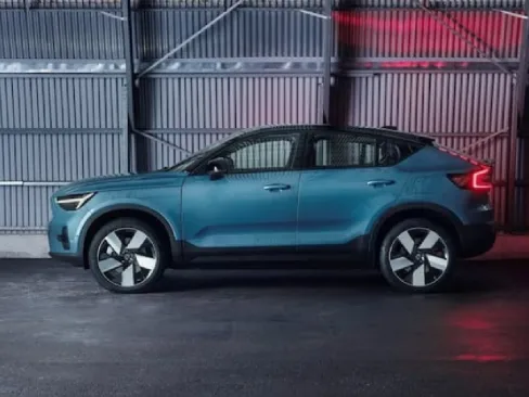 Thân xe Volvo C40 Recharge