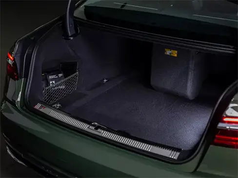 Khoang hành lý xe Audi A8 L