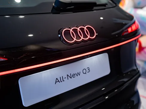 đèn định vị sau Audi Q3 New