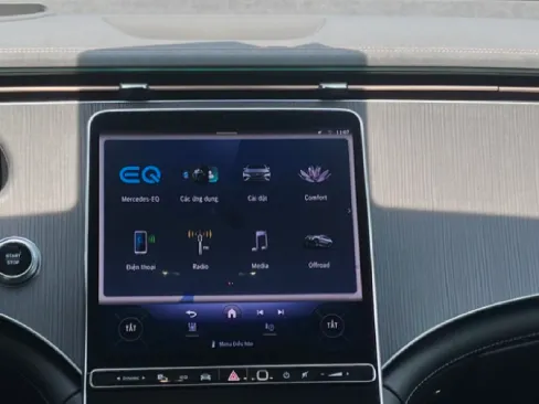 Màn hình trung tâm Mercedes Benz EQE SUV