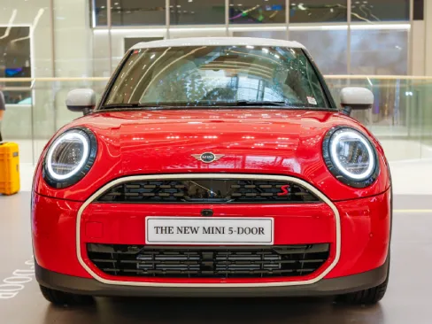 Đầu xe MINI Cooper 5 Cửa
