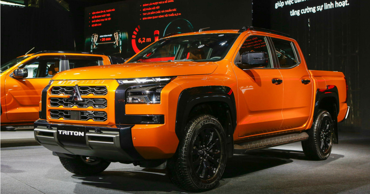 Xe Mitsubishi Triton 2024