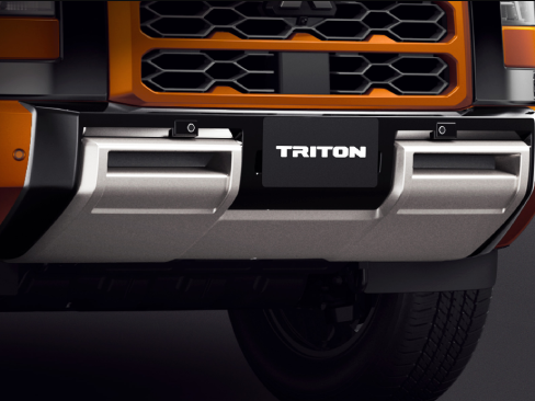 Ốp cản trước Mitsubishi Triton 2024