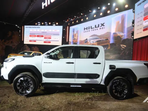 Thân xe Toyota Hilux