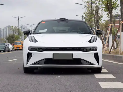 Đầu xe Zeekr 001