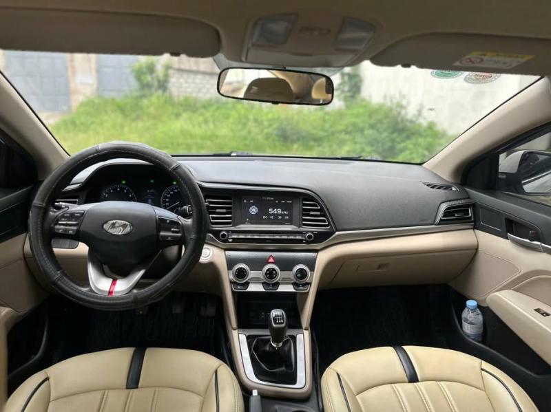 Elantra số sàn 2021