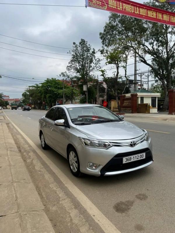 Vios E 2017 số sàn