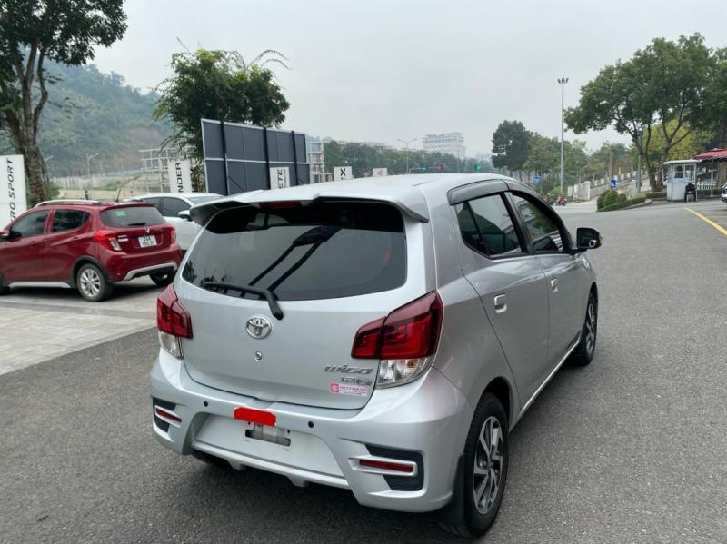 Toyota Wigo 1.2 AT nhập khẩu 2019 màu bạc